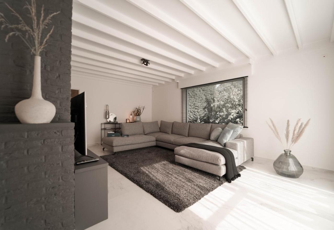 Villa Arleo นิวว์ปอร์ท ภายนอก รูปภาพ